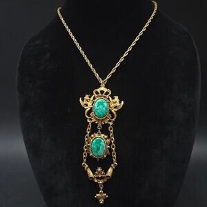 Green Mottled Glass Necklace Dragons Gold Tone Vintage Statement